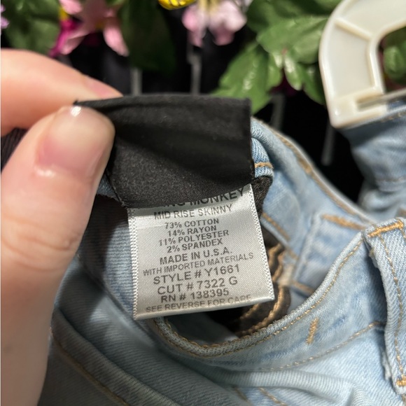 Flying Monkey Distressed Mid Rise Skinny Jeans - Picture 4 of 4